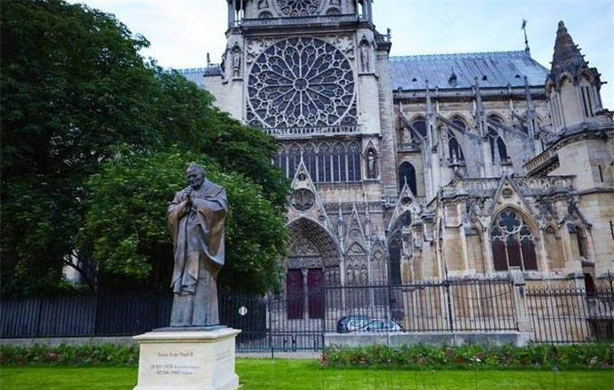 巴黎圣母院起火原因初步调查 巴黎圣母院 钟楼