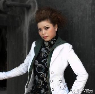 网络歌手黄梅个人资料-安徽慕容晓晓 黄梅戏演员、中国内地女歌手，拥有独特的华丽嗓音