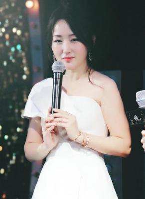 歌手石磊个人资料-盘点至今还未结婚的六位女明星，个个惊艳，最大的52岁