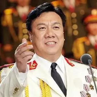 军旅歌手杨柳个人资料-出生于辽宁锦州，军旅歌唱家刘斌