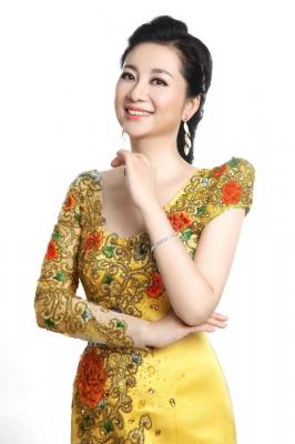 歌唱家薛皓垠的妻子图片