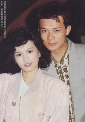 歌手信的老婆资料-痴情的黄日华：妻子59岁去世，两人相爱40年，发誓终生不会再娶