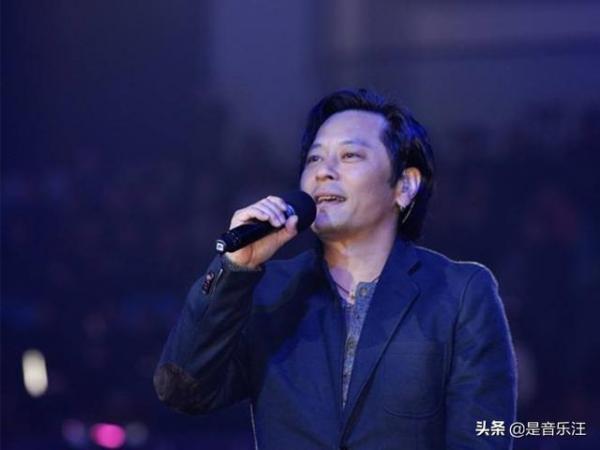 歌手杨坤个人资料-杨坤素来“口无遮拦”，为何王杰对他的评价，却高过张学友
