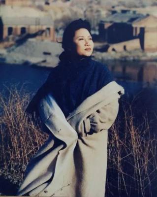 歌手李娜个人资料简介-歌手李娜57岁了，出家前1月还在推广民族音乐，曾有两段悲伤恋情