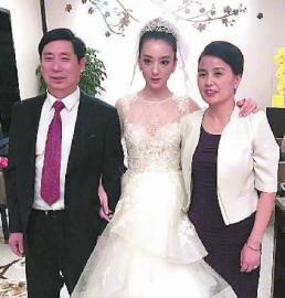 郭富城结婚照罕见曝光，郭富城和方媛的结婚照视频