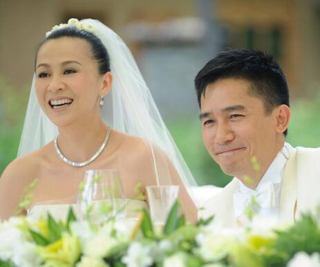 刘嘉玲和梁朝伟在哪里结的婚 结婚多少年是什么婚