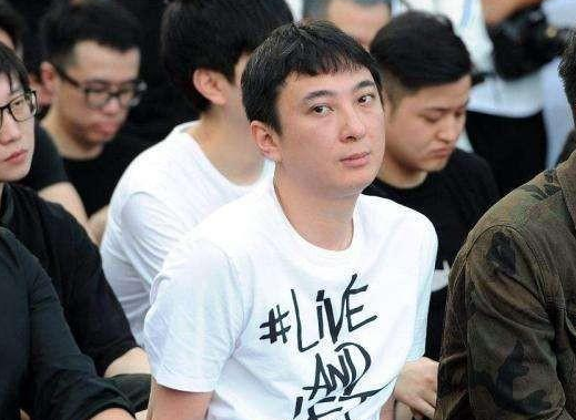 王思聪被列为被执行人 北京二中院:暂未采取强制措施 限制消费陆续解除通知