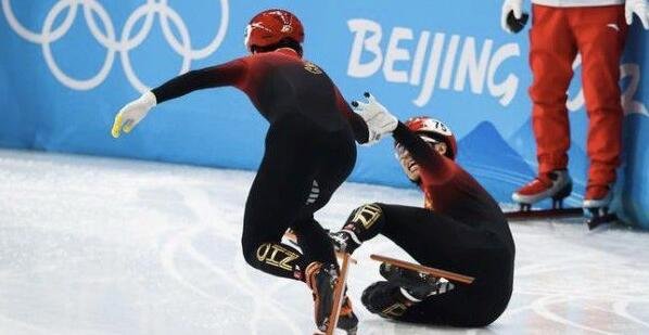 北京冬奥会孙龙摔倒原因分析，参加北京冬奥会