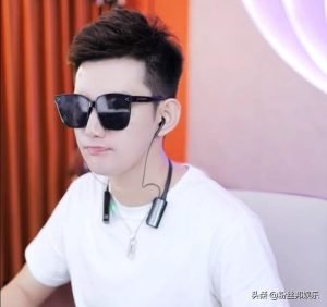 越南歌手阿哲个人资料