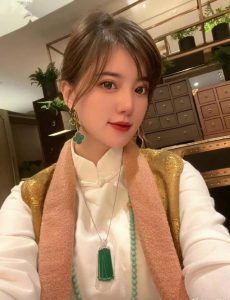 阿兰中国藏族女歌手资料