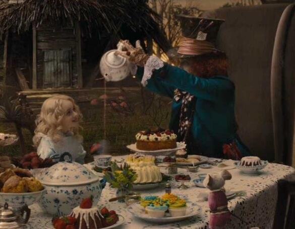 疯帽子喜欢爱丽丝吗-，疯帽子和爱丽丝