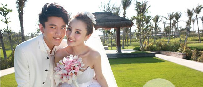 贾乃亮和李小璐离婚了吗视频 李小璐出轨事件打破婚姻平静了吗