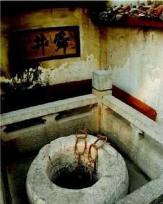 锁龙井的传说故事 北京的锁龙井下面到底有什么